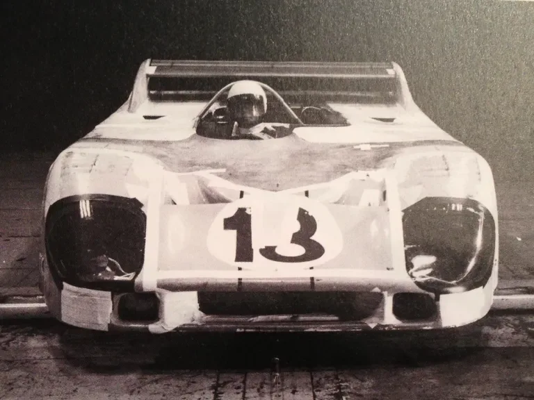 Test en soufflerie de 917-10-001 avec le museau de 917-043 du Mans 1971